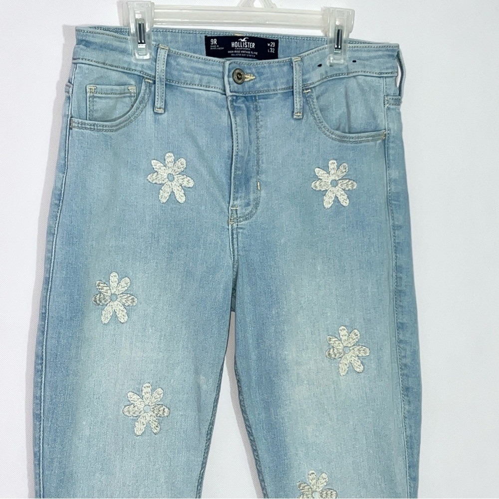 Hollister High Rise Flare Jeans Women's/Juniors 9R Blue Light Wash Embroidered - Picture 2 of 15